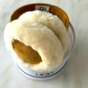 Tags on never worn Uggs Chestnut earmuffs
